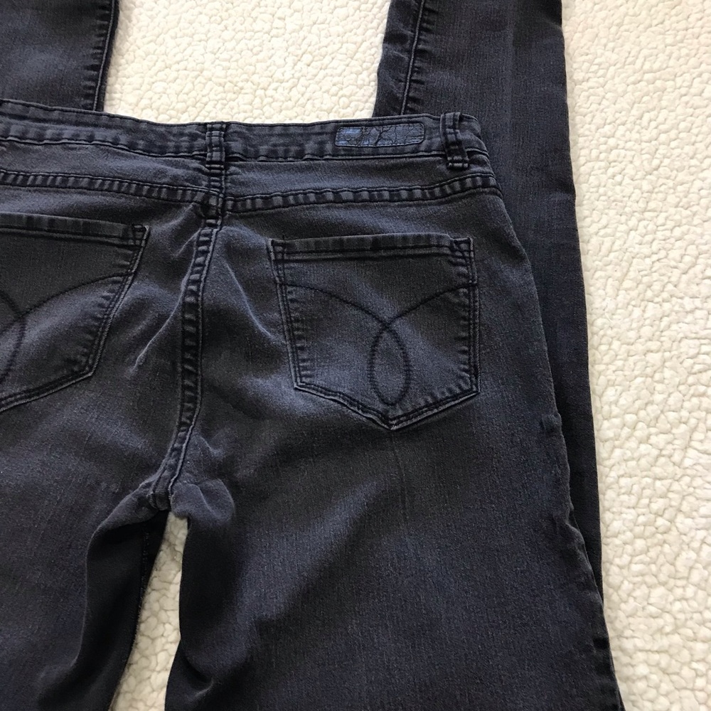 Calvin Klein CK Stretch Legging Denim Black Jeans
7 / 8 Medium
Extreme Puckering - Picture 8 of 12